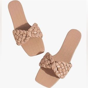 New- Laicogo braided slides, size 8, tan